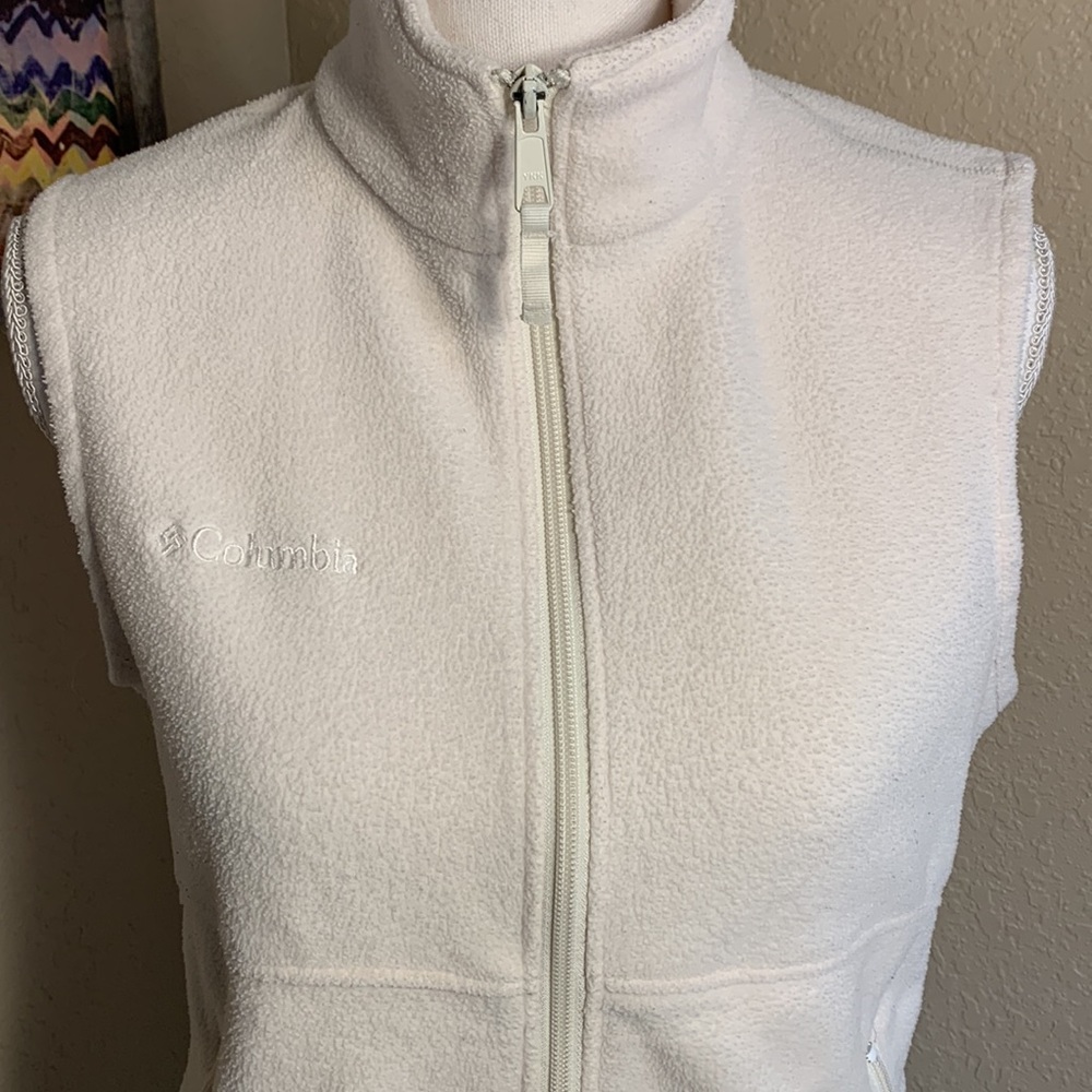 Columbia Women’s Fleece Vest - Picture 2 of 7